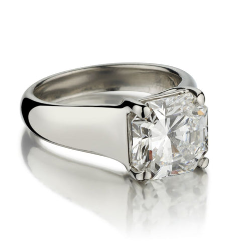Tiffany & Co. 0.89 CTW Lucida Triangular Diamond Platinum Engagement Ring |  Wilson's Estate Jewelry